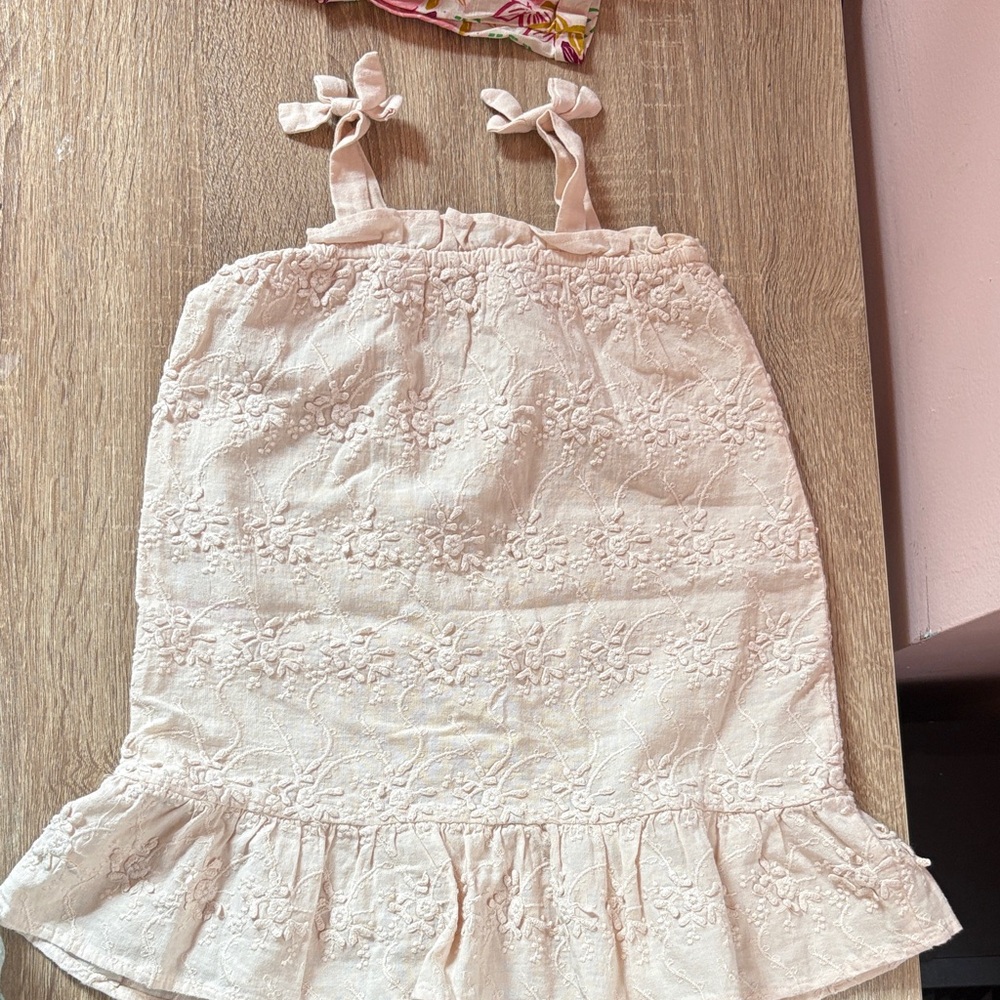 Zara Bundle - Picture 3 of 4